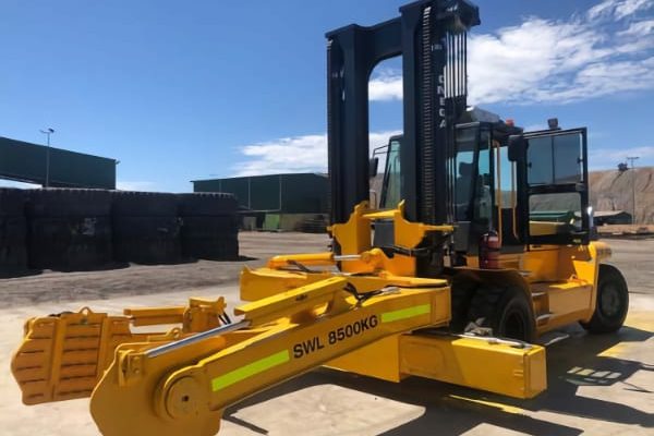 Omega Tyre Handlers