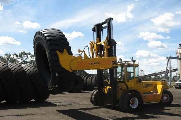 Omega Tyre Handlers